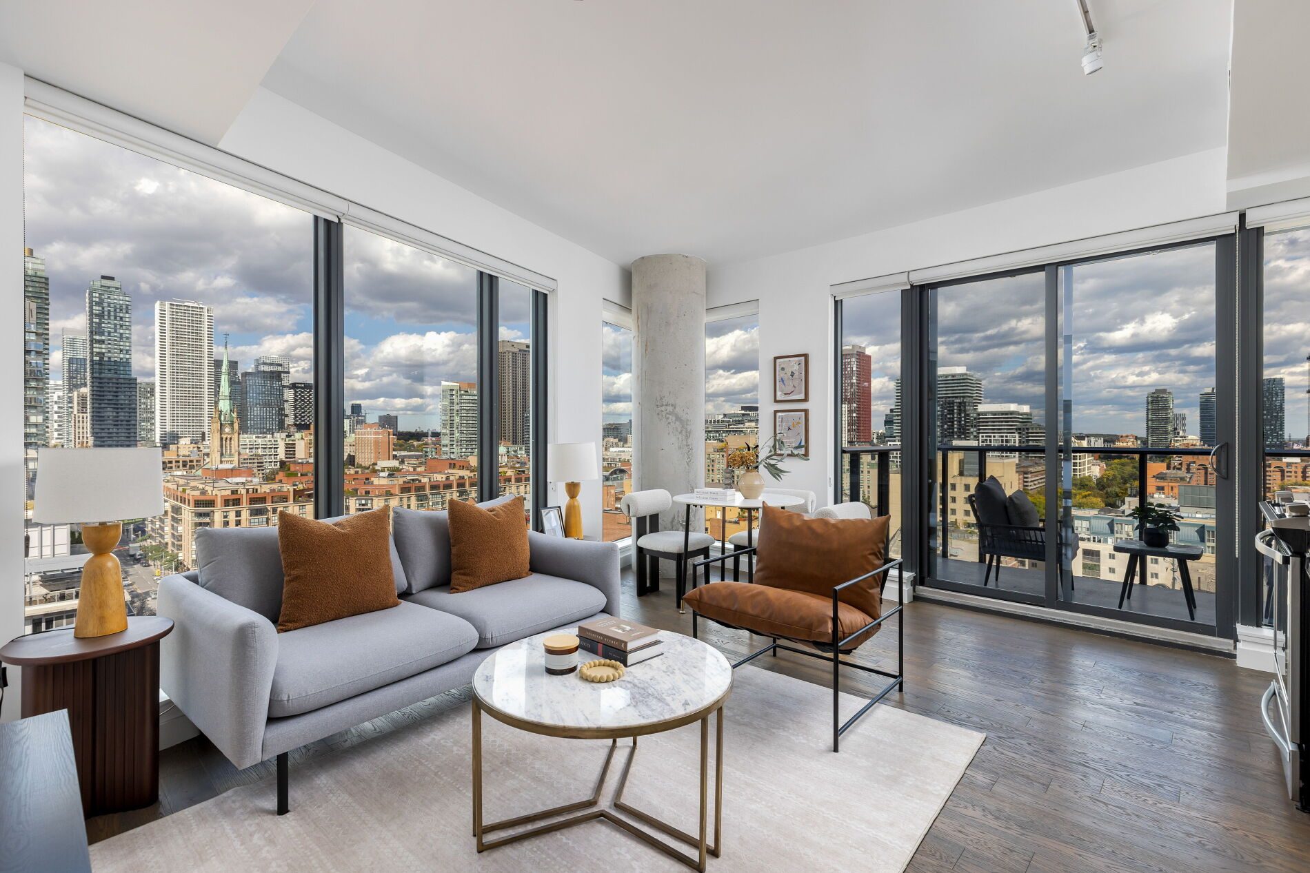 Living room at Suite 1410